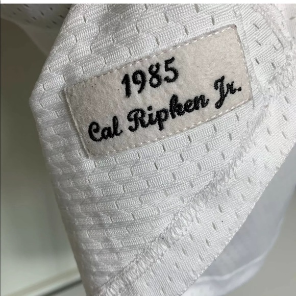 Cal Ripken Jr Throwback Mitchell & Ness Jersey - Picture 5 of 7